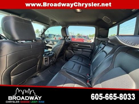 Used 2024 RAM 1500 Laramie AWD/4WD image 12