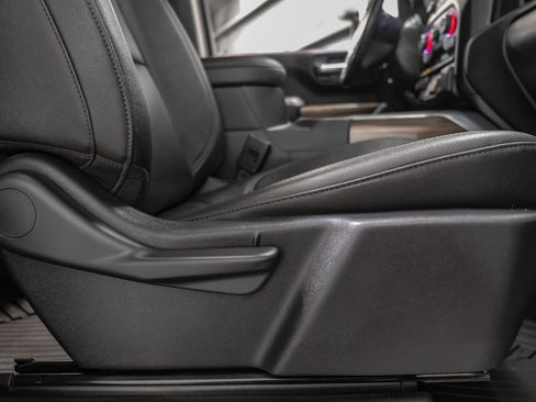 Used 2021 Chevrolet Silverado 1500 LT Trail Boss w/ Convenience Package II image 33