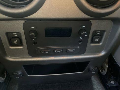 Used 2003 HUMMER H2 Sport Utility w/ Preferred Equipment Group image 62