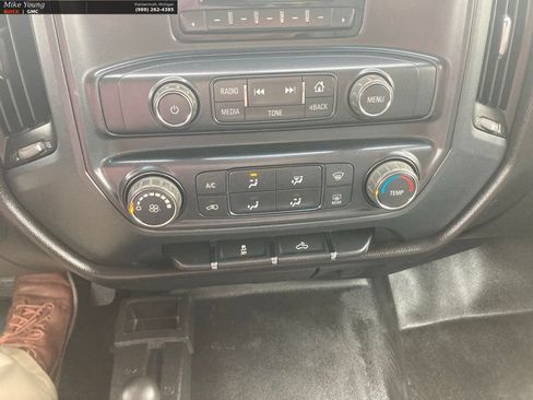 Used 2015 Chevrolet Silverado 2500 W/T w/ WT Convenience Package AWD/4WD image 31