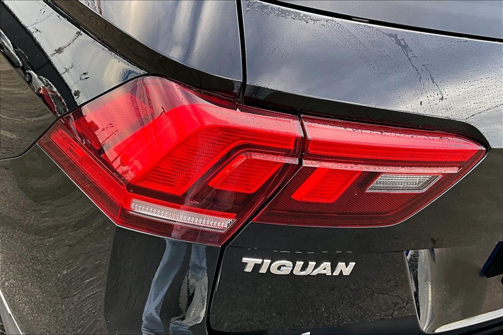 Used 2021 Volkswagen Tiguan S FWD image 31