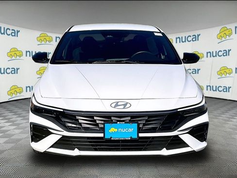 Used 2025 Hyundai Elantra Sport FWD image 2