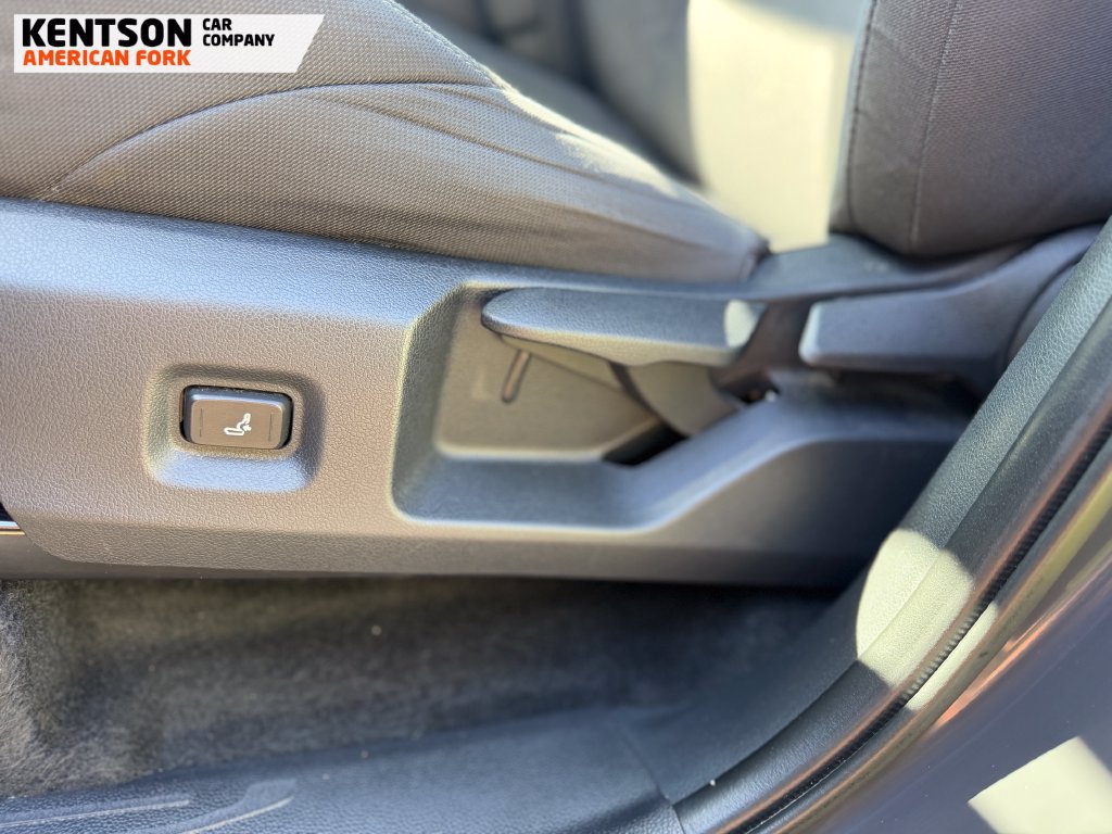 Used 2025 Toyota Tacoma SR5 AWD/4WD image 29
