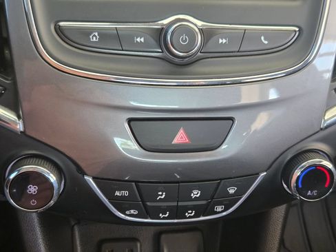 Used 2019 Chevrolet Cruze LT FWD image 37
