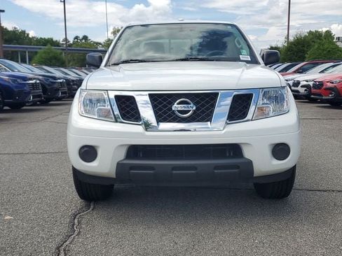 Used 2016 Nissan Frontier SV RWD image 2