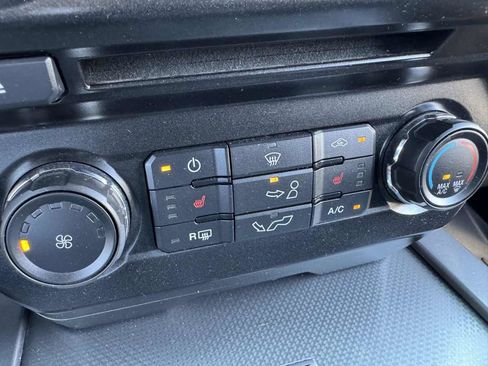 Used 2015 Ford F150 XLT w/ Equipment Group 302A Luxury AWD/4WD image 31