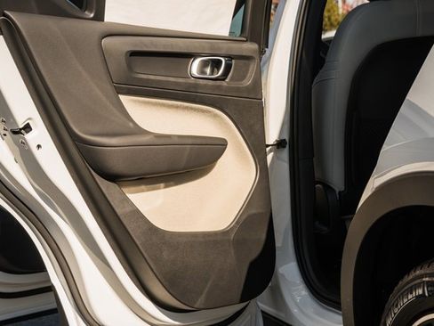 New 2026 Volvo XC40 B5 Plus w/ Protection Package Premier image 37