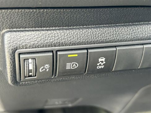 Used 2024 Toyota Corolla SE image 23