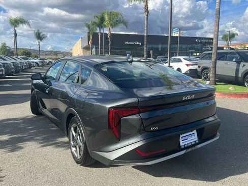 Used 2025 Kia K4 LXS image 6