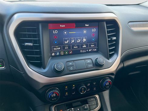 Used 2023 GMC Acadia Denali w/ Denali Technology Package image 16