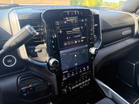 Used 2022 RAM 2500 Laramie AWD/4WD image 28