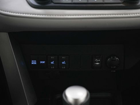 Used 2017 Toyota RAV4 Limited w/ All Weather Liner Package AWD/4WD image 17