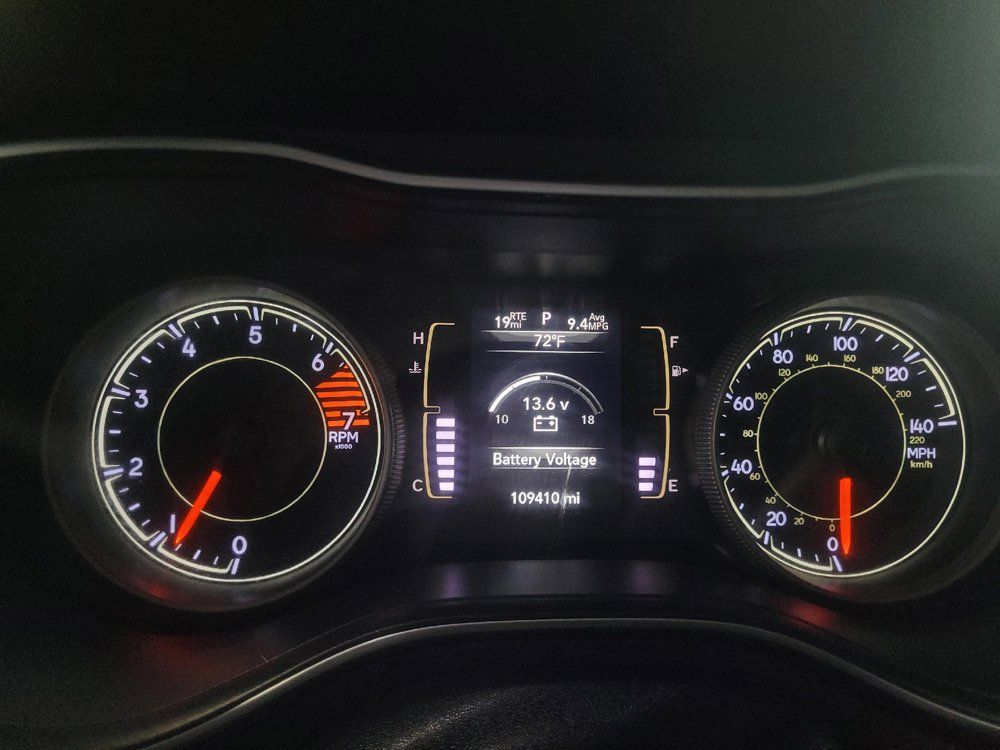 Used 2019 Jeep Cherokee Latitude w/ Popular Appearance Group AWD/4WD image 23