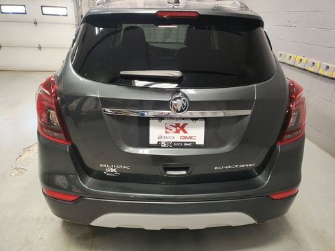 Used 2018 Buick Encore Preferred image 21