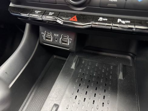 Used 2025 Dodge Durango R/T AWD/4WD image 21