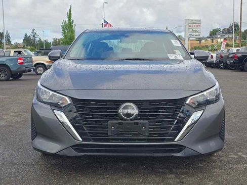 Used 2024 Nissan Sentra SV FWD image 5
