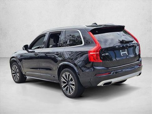 Used 2020 Volvo XC90 T5 Momentum w/ Protection Package Premier image 5