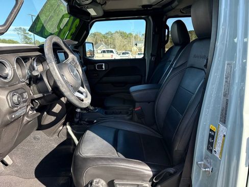 Used 2023 Jeep Wrangler Unlimited Sahara w/ Cold Weather Group image 10