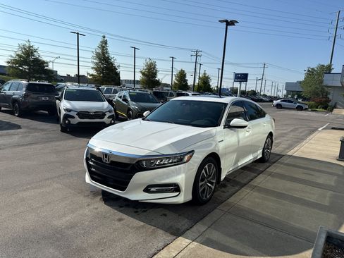 Used 2018 Honda Accord EX image 7