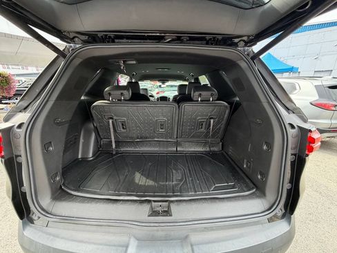 Used 2022 Chevrolet Traverse LT w/ LPO, Floor Liner Package AWD/4WD image 12