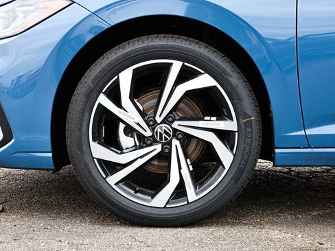 New 2026 Volkswagen Jetta SEL FWD image 24