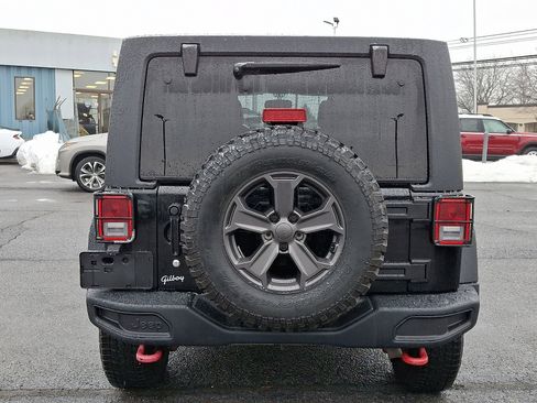 Used 2018 Jeep Wrangler Unlimited Rubicon AWD/4WD image 5