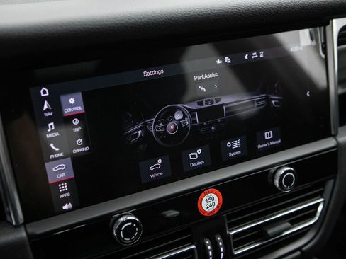 New 2026 Porsche Macan AWD/4WD image 15