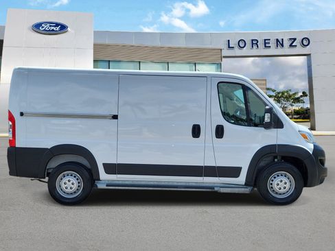 Used 2025 RAM ProMaster 2500 w/ U-Haul Equipment Group FWD image 4