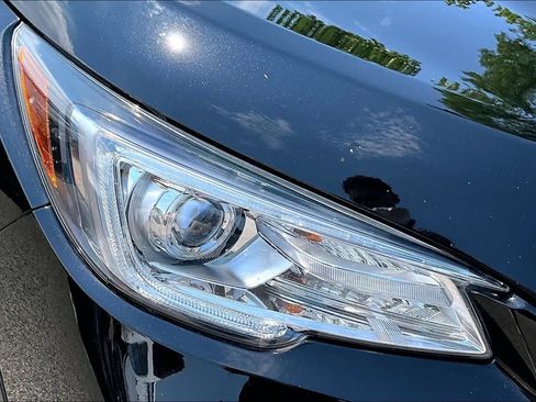 Used 2021 Subaru Ascent Premium w/ Sport Package AWD/4WD image 27
