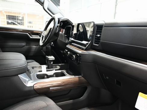 New 2026 Chevrolet Silverado 1500 LT image 16