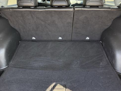 Used 2019 Jeep Compass Limited image 10