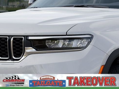 New 2026 Jeep Grand Cherokee Laredo AWD/4WD image 10