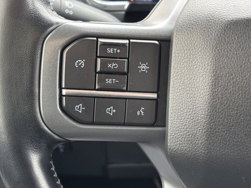 Used 2023 Ford F150 Lariat w/ FX4 Off-Road Package image 34