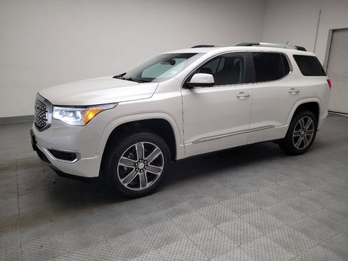 Used 2017 GMC Acadia Denali w/ Technology Package AWD/4WD image 2