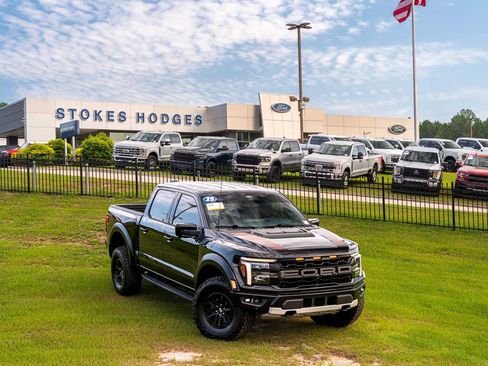 Certified 2025 Ford F150 Raptor AWD/4WD image 5
