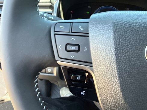 New 2026 Toyota Camry SE FWD image 29