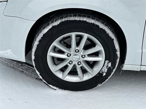 Used 2018 Dodge Grand Caravan SXT image 6