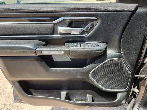 Used 2019 RAM 1500 Laramie w/ Sport Appearance Package AWD/4WD image 13
