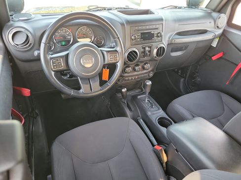 Used 2015 Jeep Wrangler Unlimited Sport w/ Quick Order Package 24S image 9