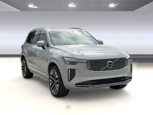 Certified 2026 Volvo XC90 B6 Plus w/ Protection Package Premier AWD/4WD image 7