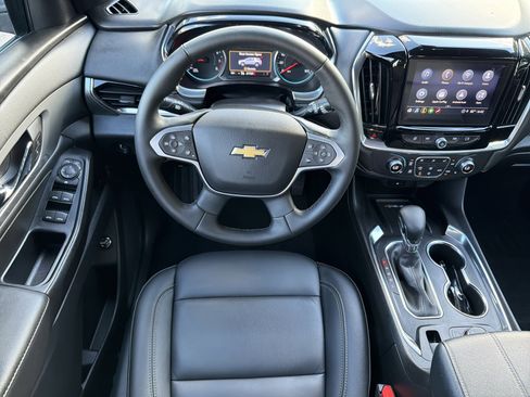 Used 2023 Chevrolet Traverse LT FWD image 30