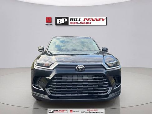 New 2026 Toyota Grand Highlander XLE image 8