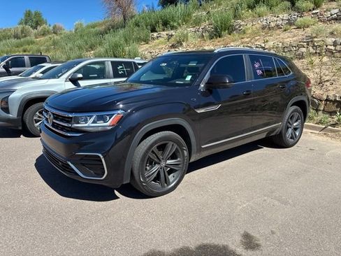 Used 2022 Volkswagen Atlas Cross Sport SEL R-Line AWD/4WD image 2