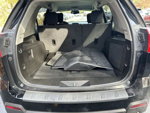 Used 2013 GMC Terrain SLE w/ Chrome and Technology Package image 13