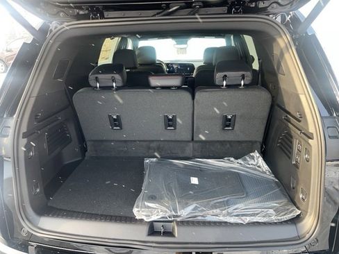 New 2026 Chevrolet Traverse RS image 13