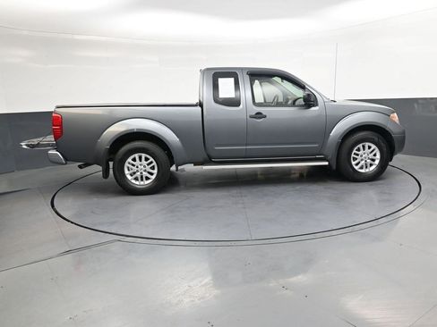 Used 2018 Nissan Frontier SV image 37