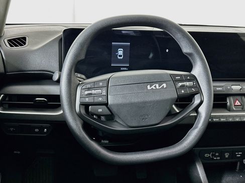Used 2025 Kia K4 FWD image 18