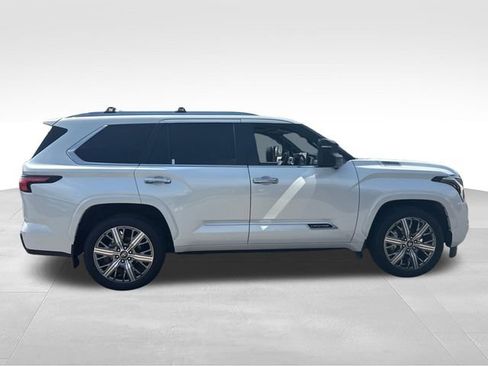 Used 2025 Toyota Sequoia Capstone w/ Tow Technology Package AWD/4WD image 6