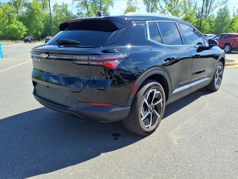New 2026 Chevrolet Equinox EV LT AWD/4WD image 28