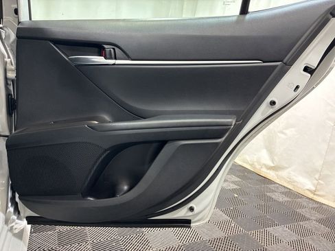 Used 2023 Toyota Camry LE FWD image 14
